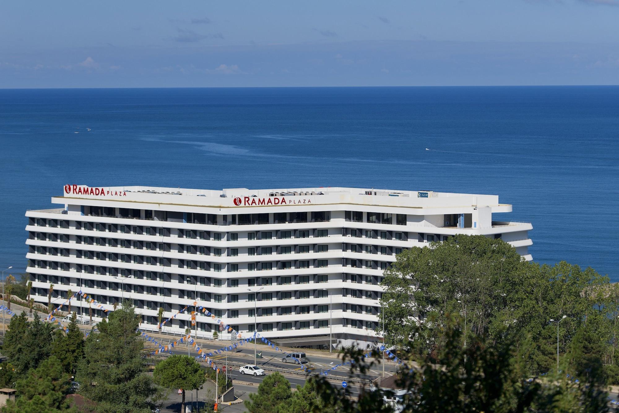 Vista Exterior Ramada Plaza by Wyndham Trabzon