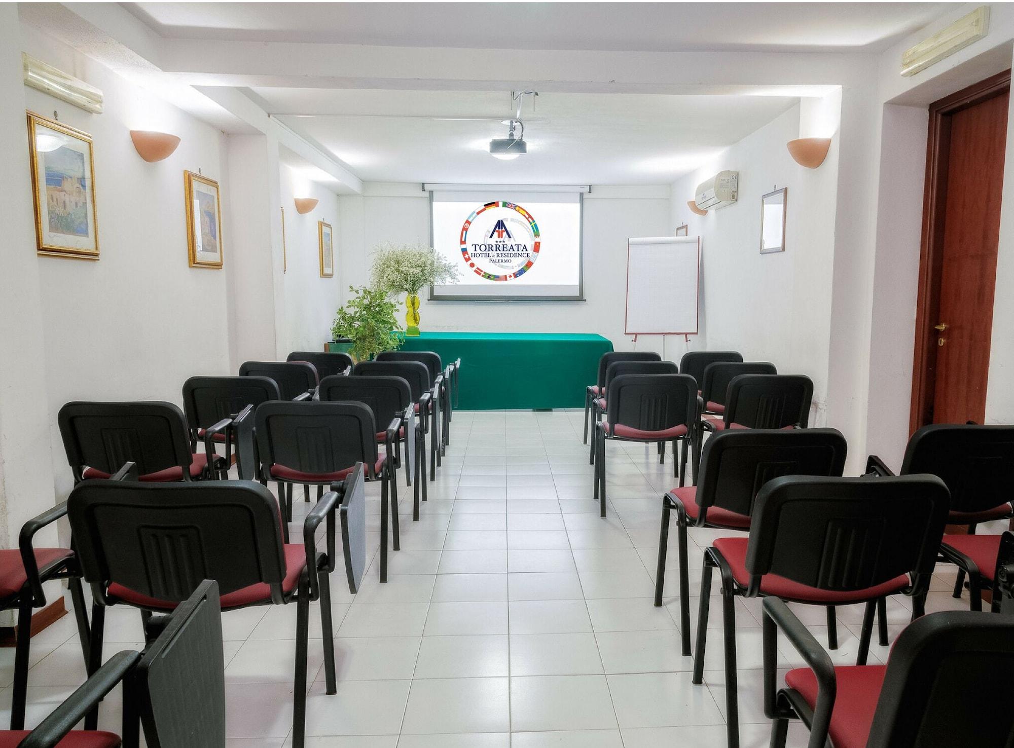 Sala de Reuniones Torreata Residence Hotel