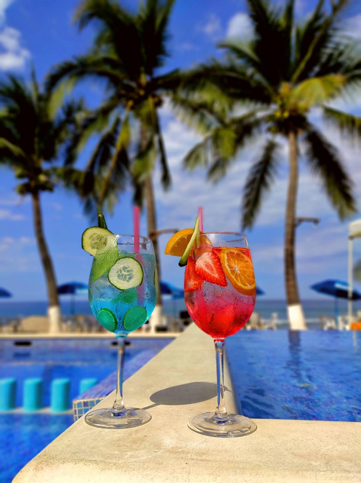 Vista Exterior Tronco Bay Inn