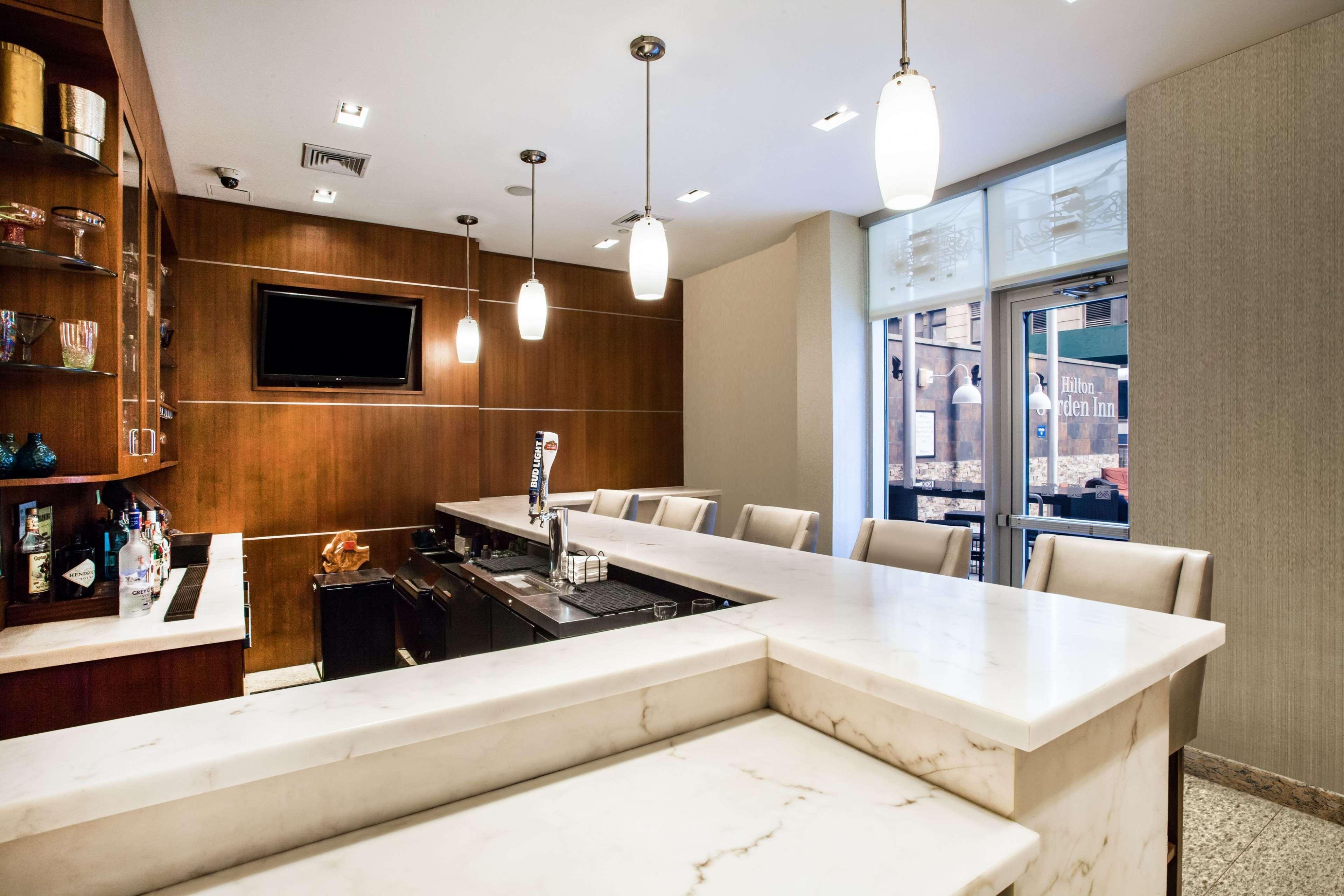 Bar/Salón Hilton Garden Inn New York/West 35th Street