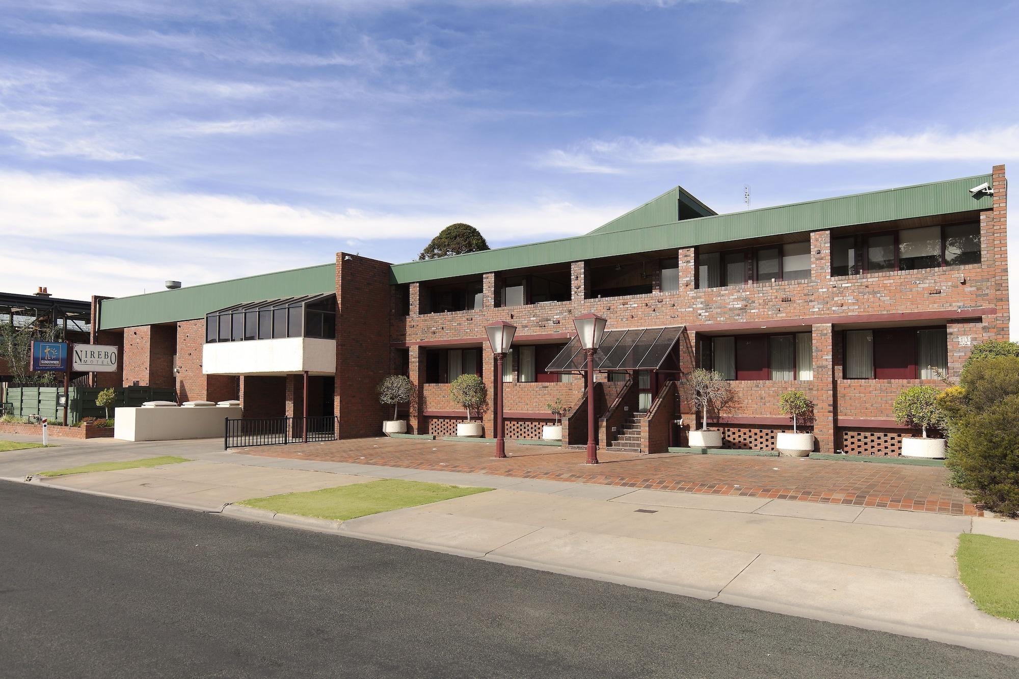 Varios Echuca Nirebo Motel