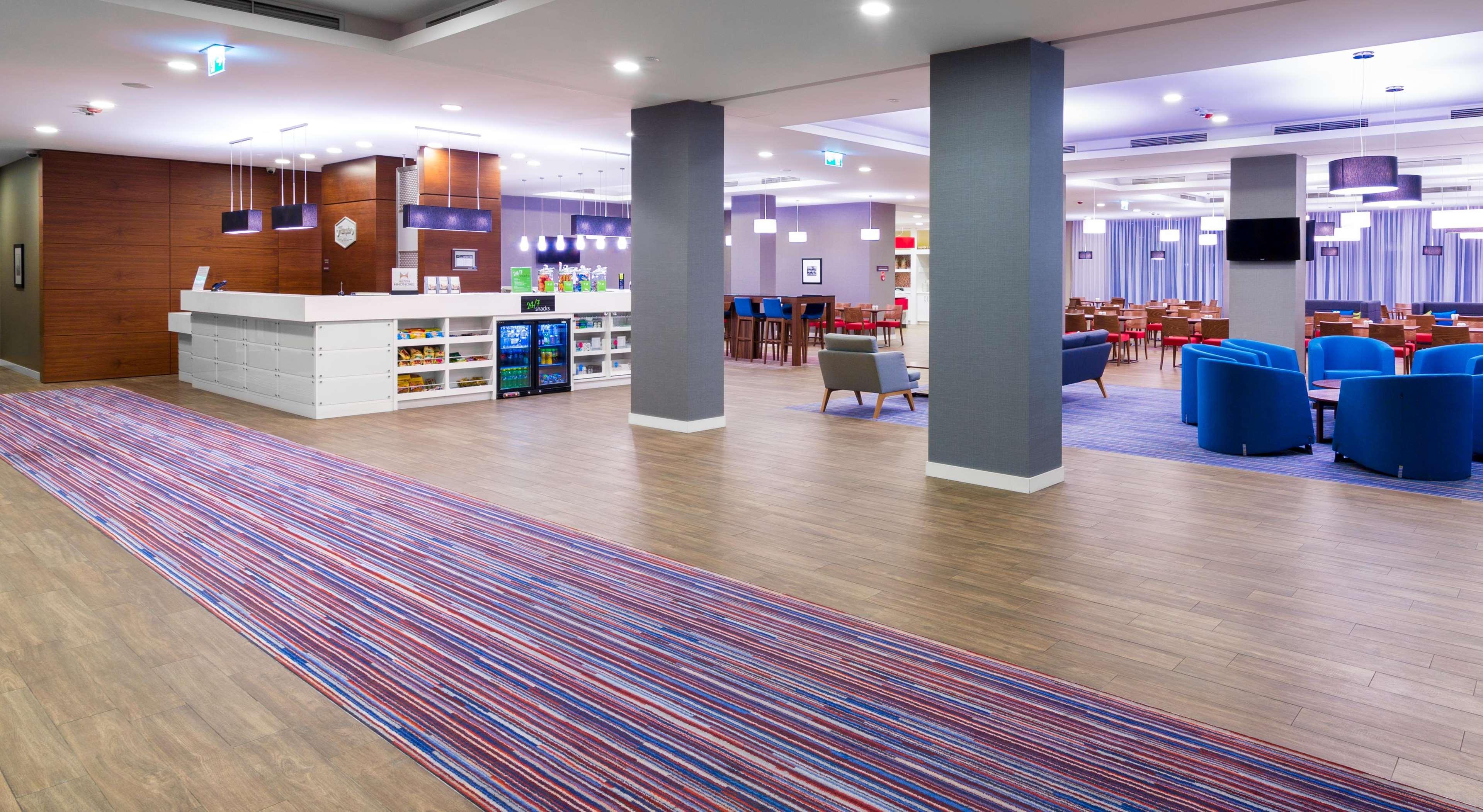 Vista Lobby Hampton by Hilton Krakow