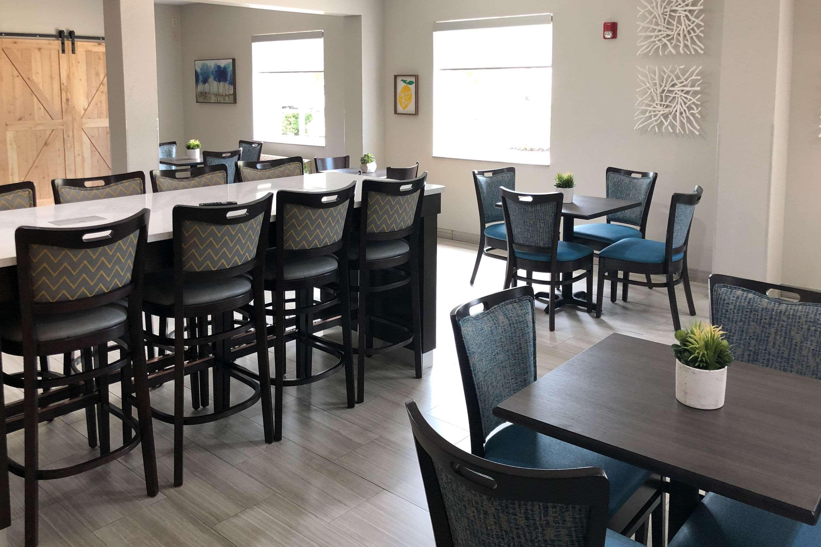 Restaurant Quality Inn & Suites Roanoke - Fort Worth North