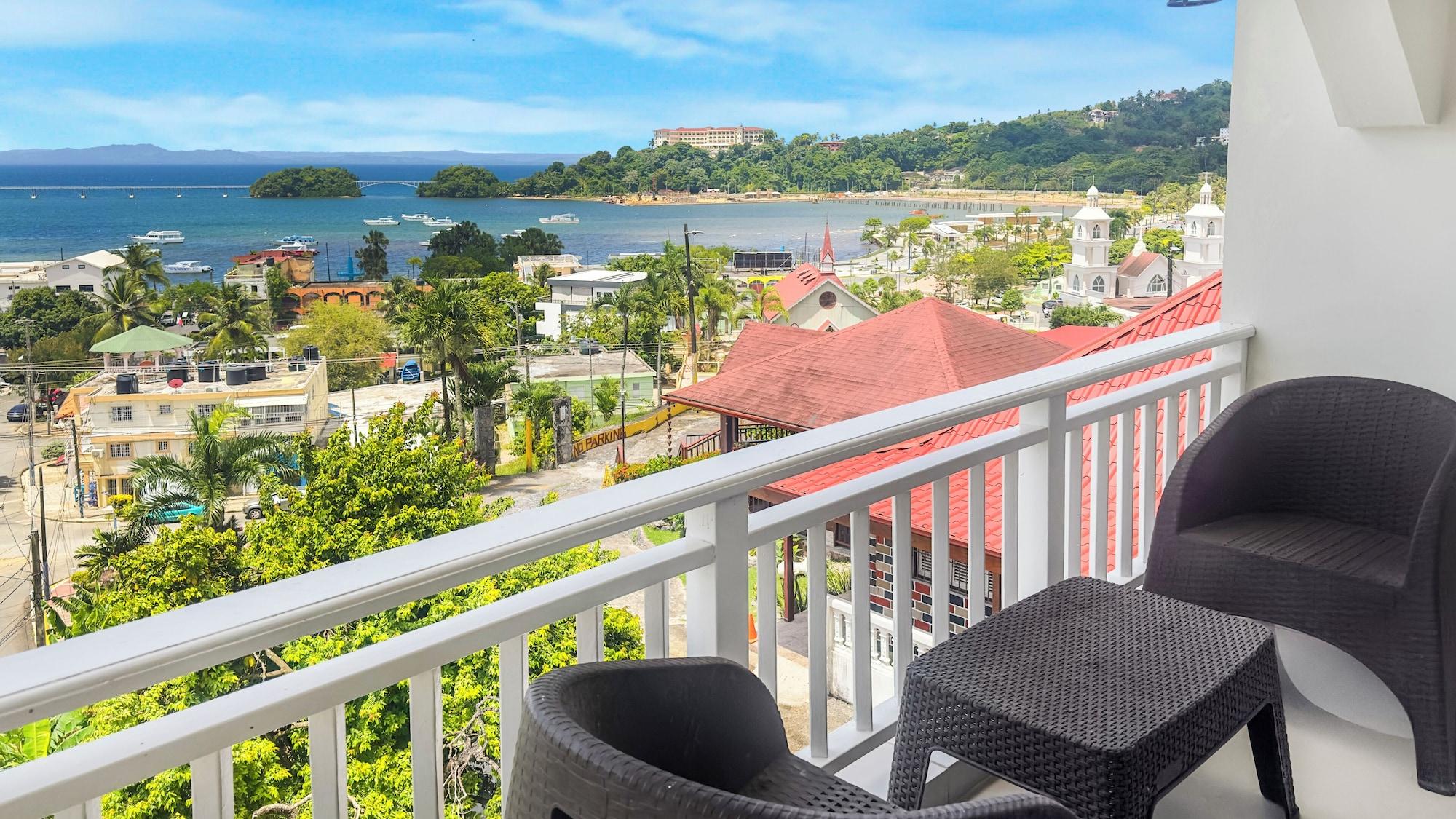 Playa Hotel & Restaurant Chino