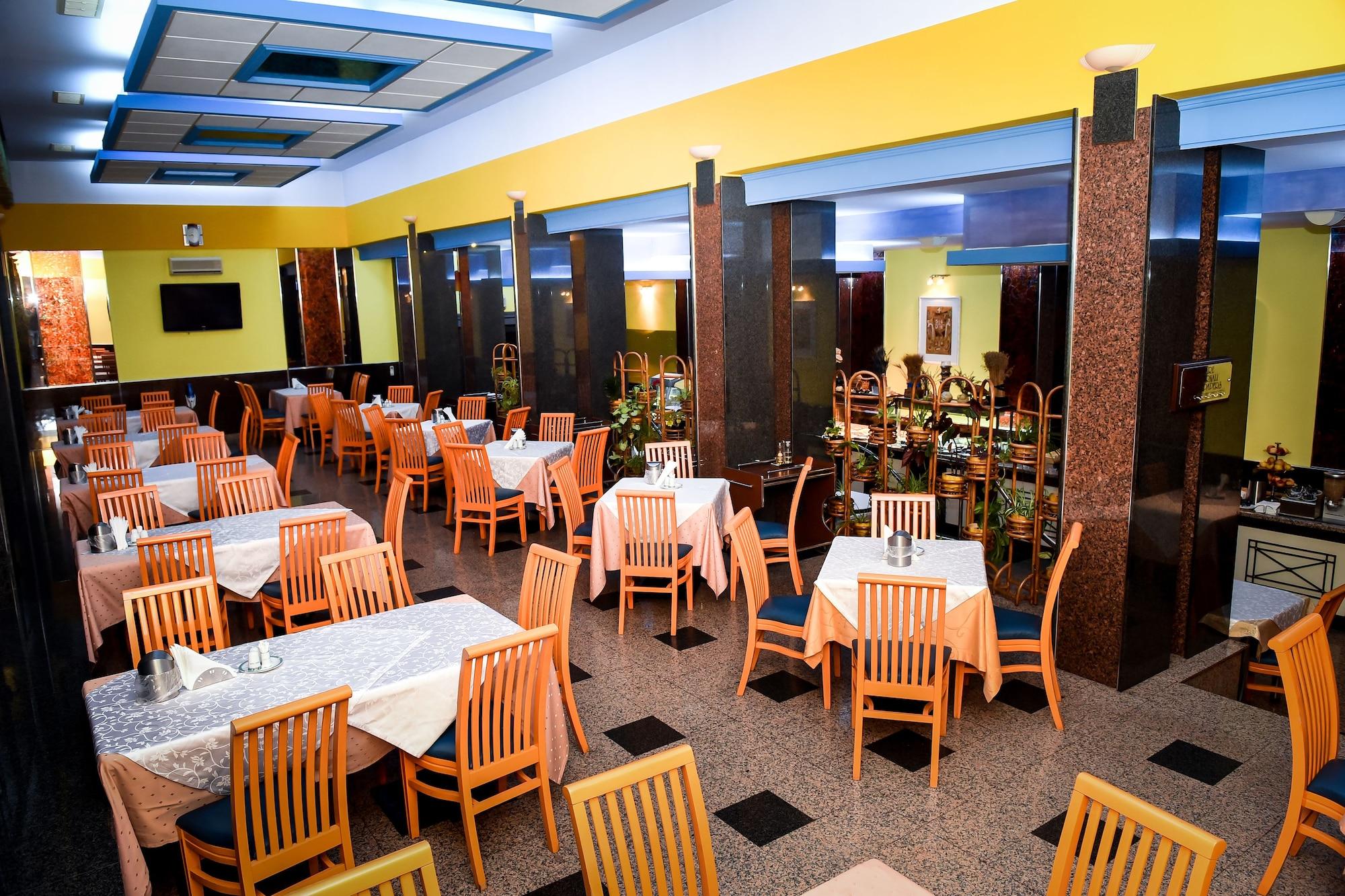 Bar/Salón Carpati Hotel Baia Mare