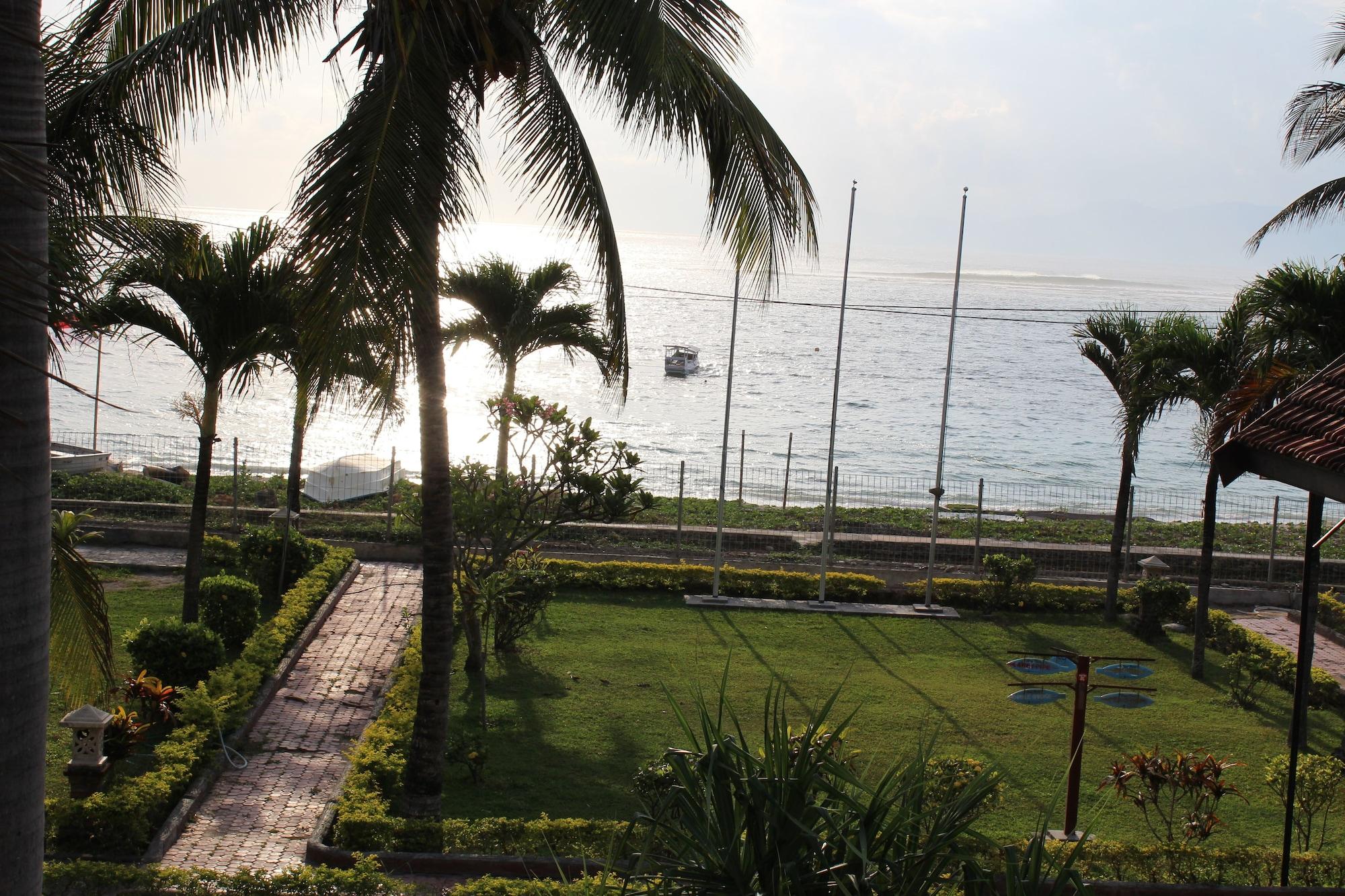 Playa Aman Gati Hotel Lakey