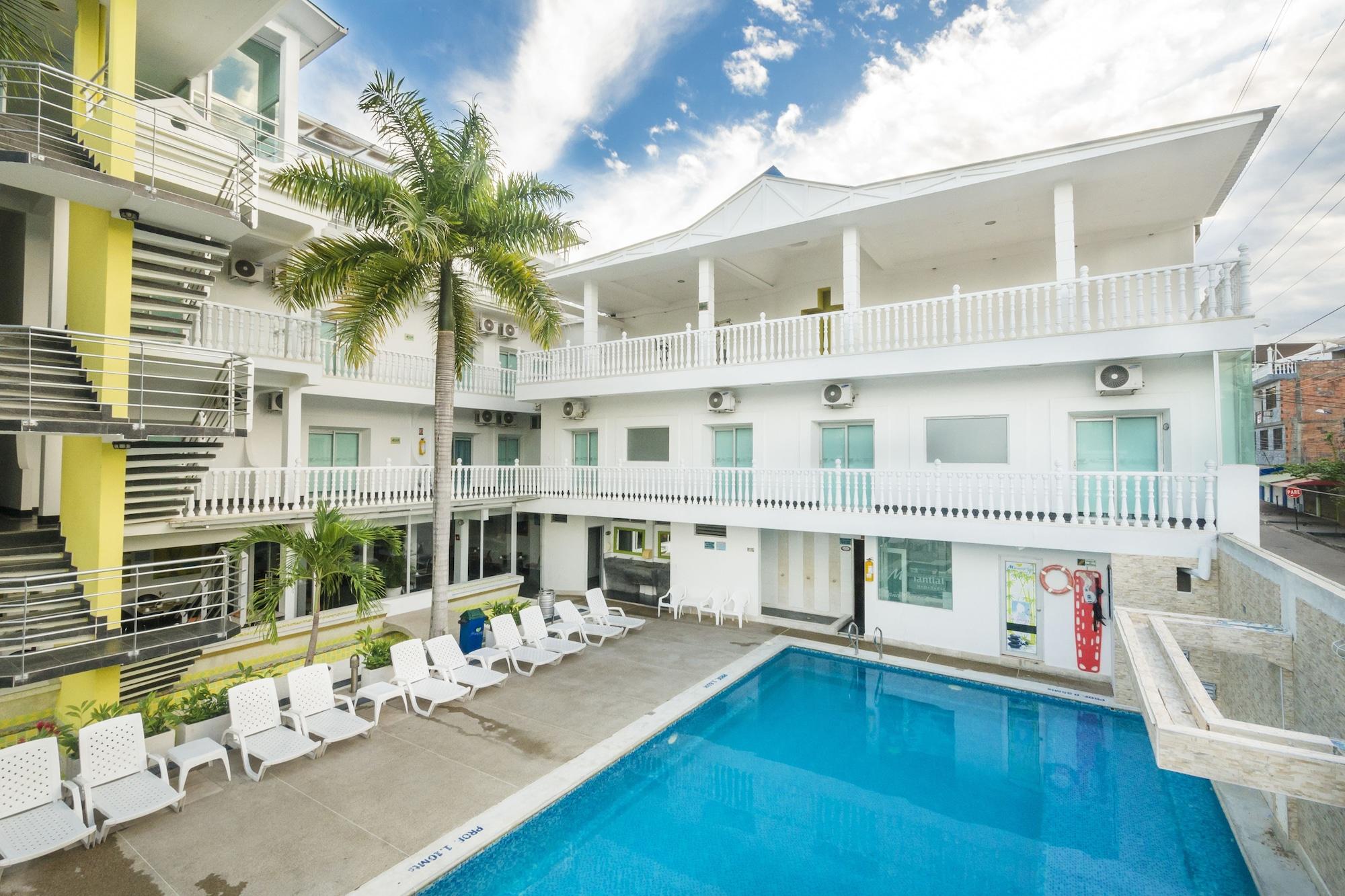 Vista Piscina Hotel Manantial