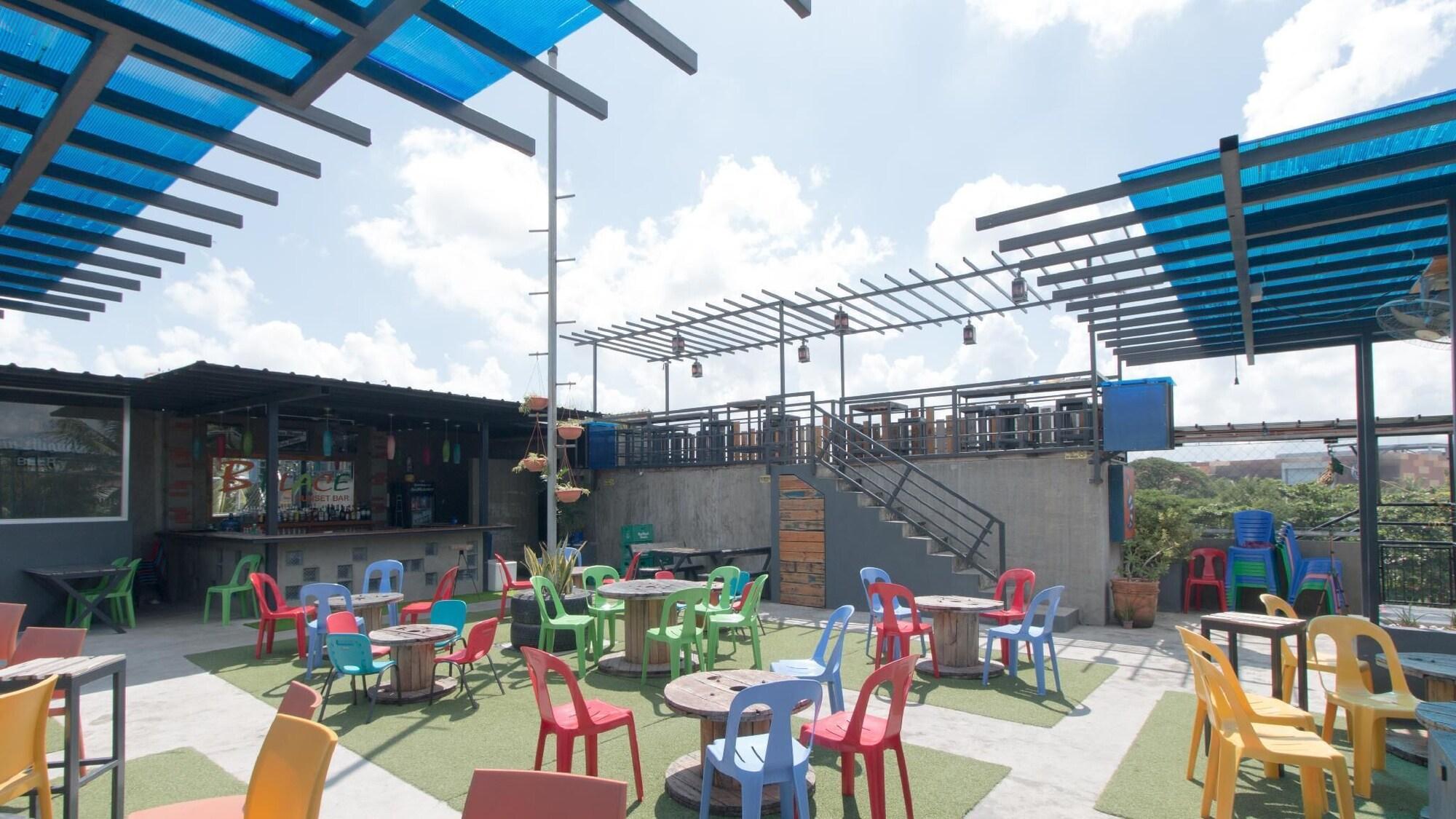 Vista Exterior RedDoorz Plus @ Taft North Mandurriao