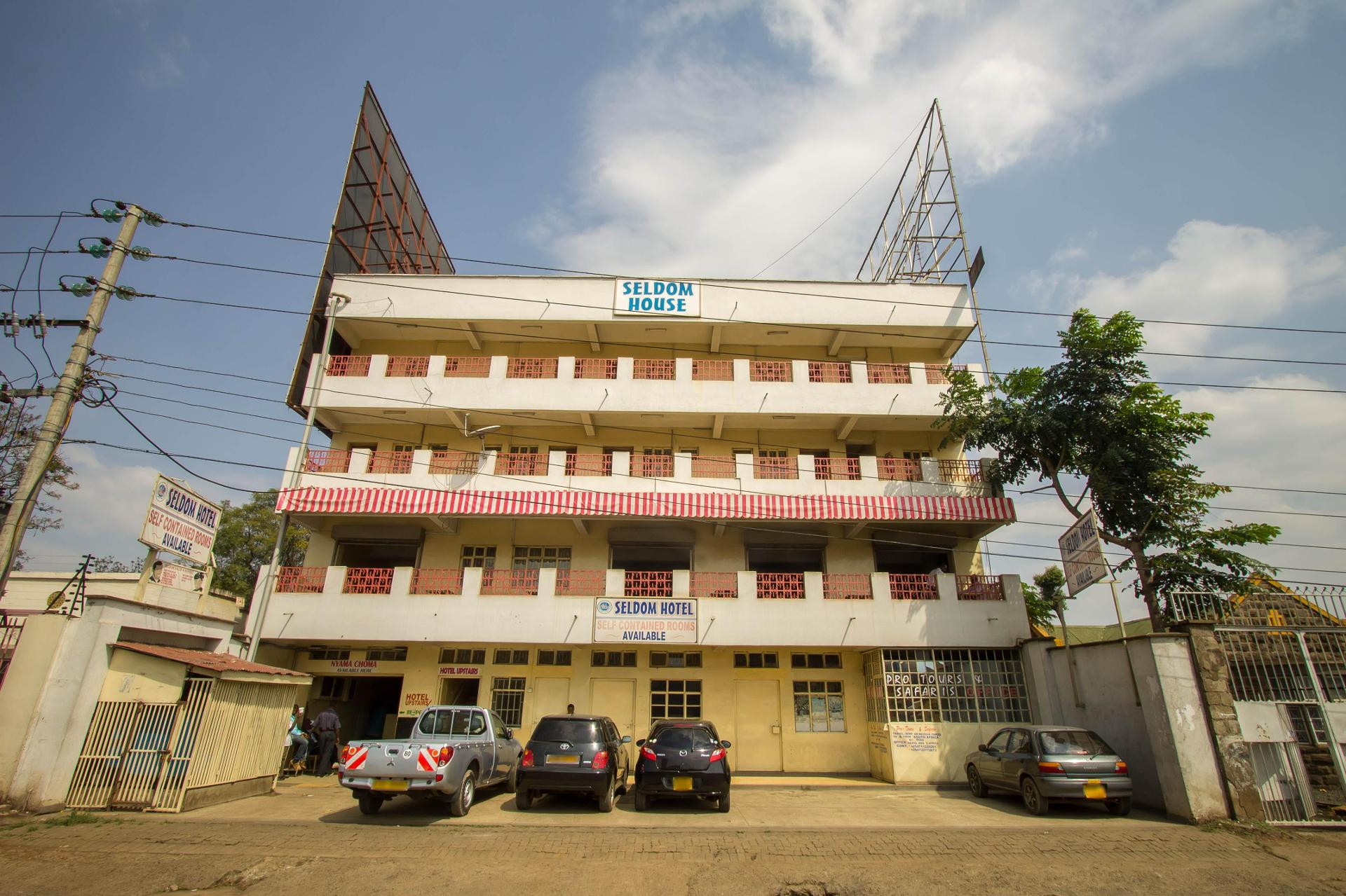 Vista Exterior Seldom Hotel