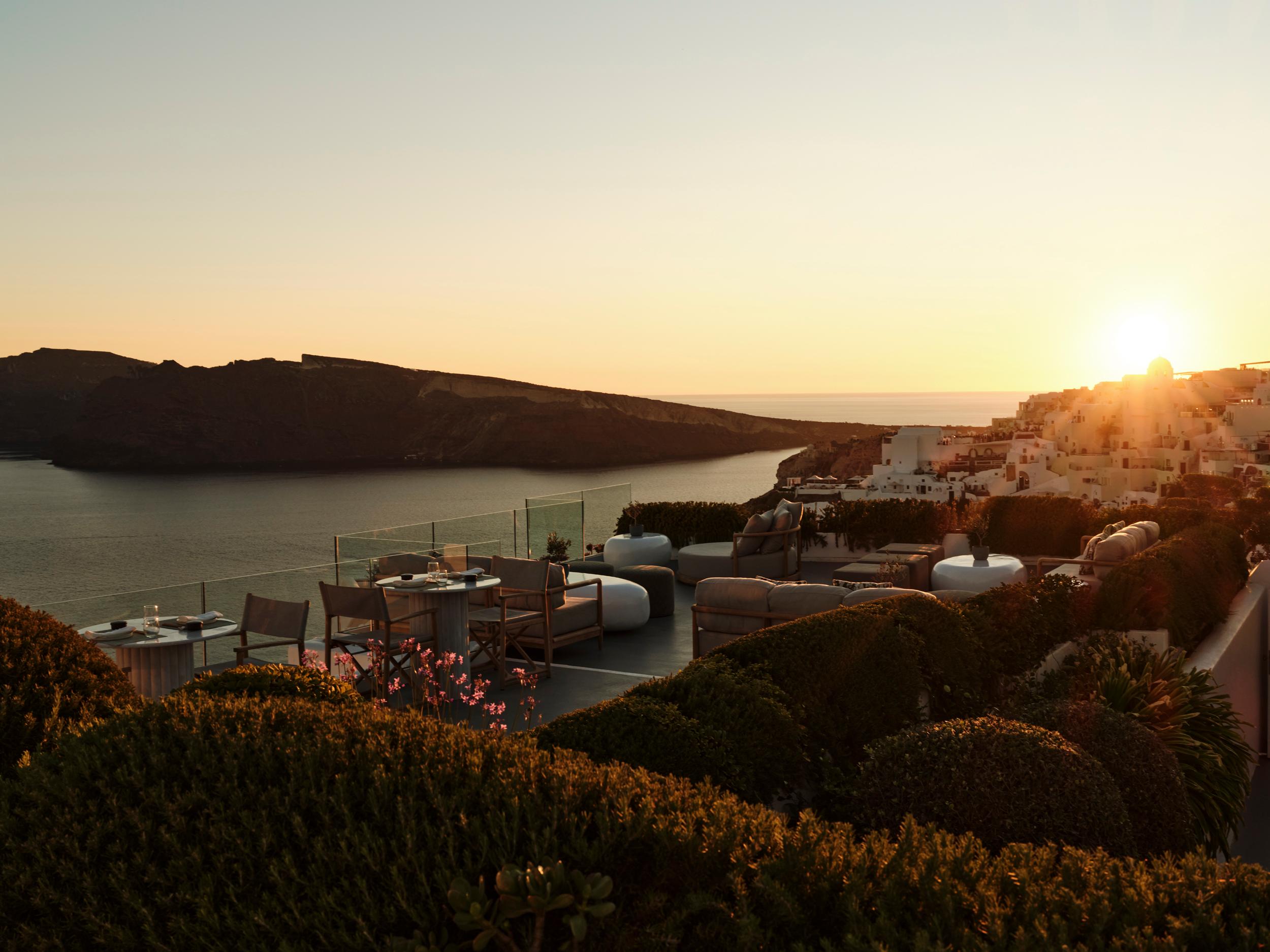 Restaurant Canaves Sunday