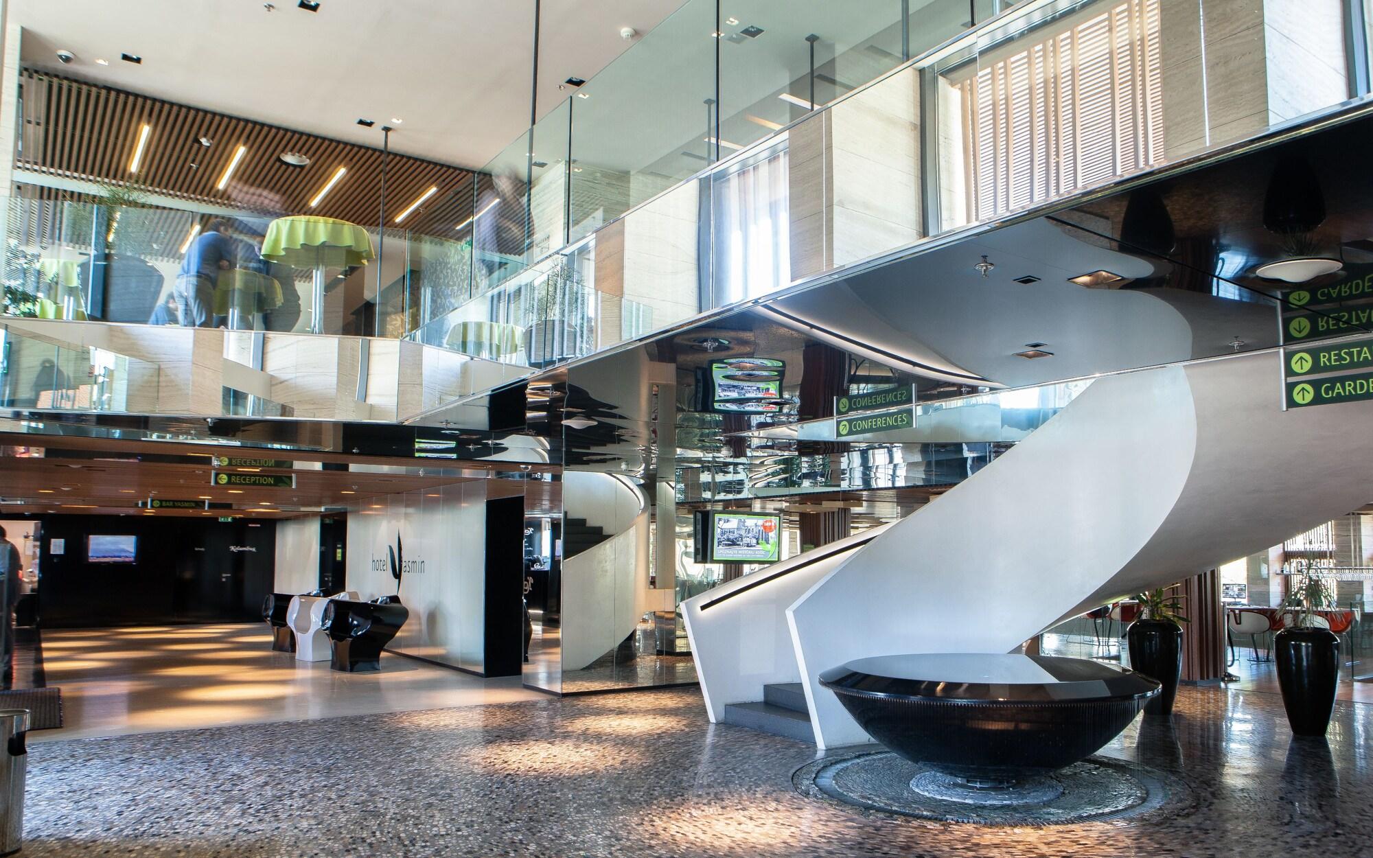 Vista Lobby Hotel Yasmin