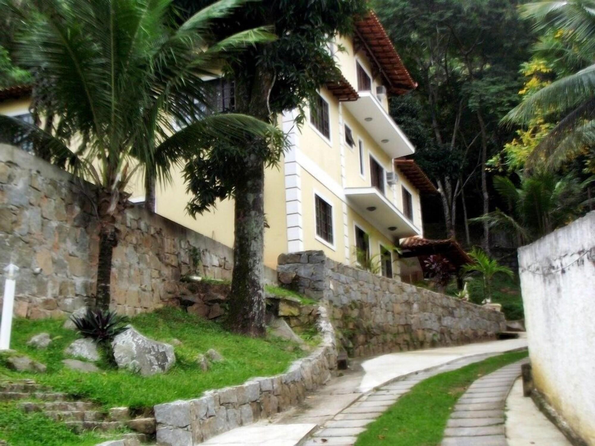 Vista Exterior Pousada Serra e Mar Rio Centro