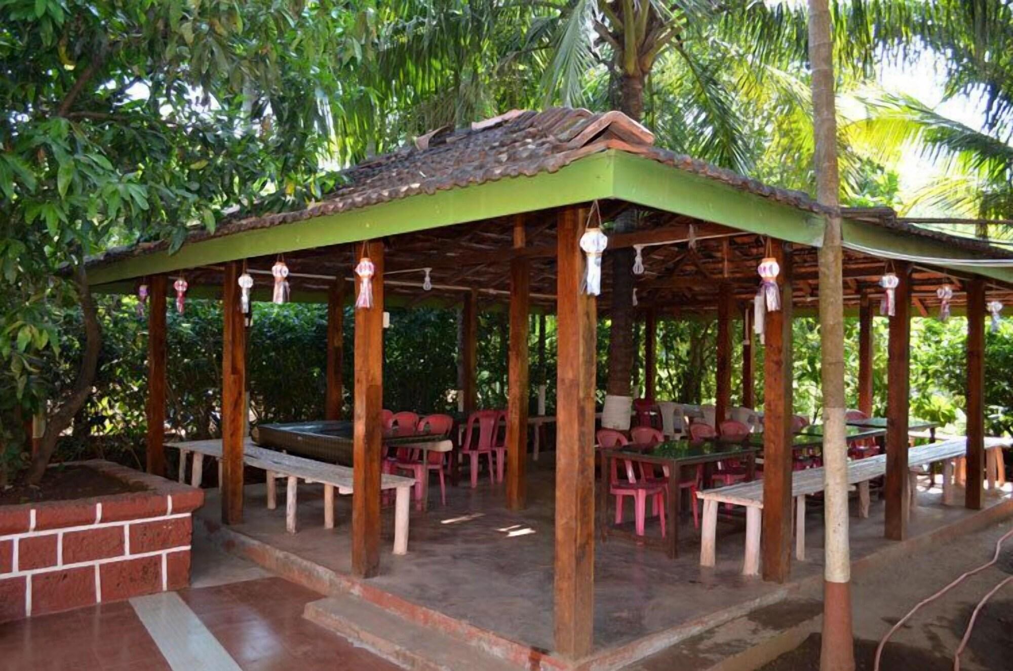 Restaurant Nisarg Resort