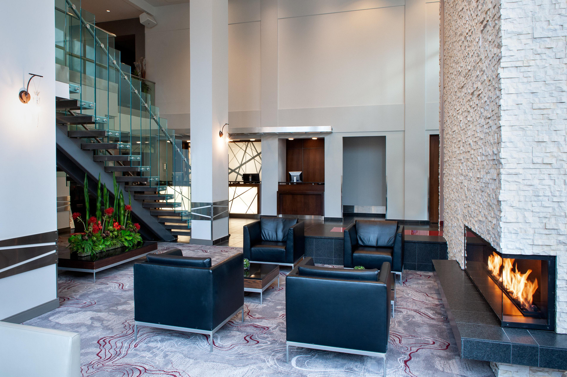 Vista Lobby Matrix Hotel