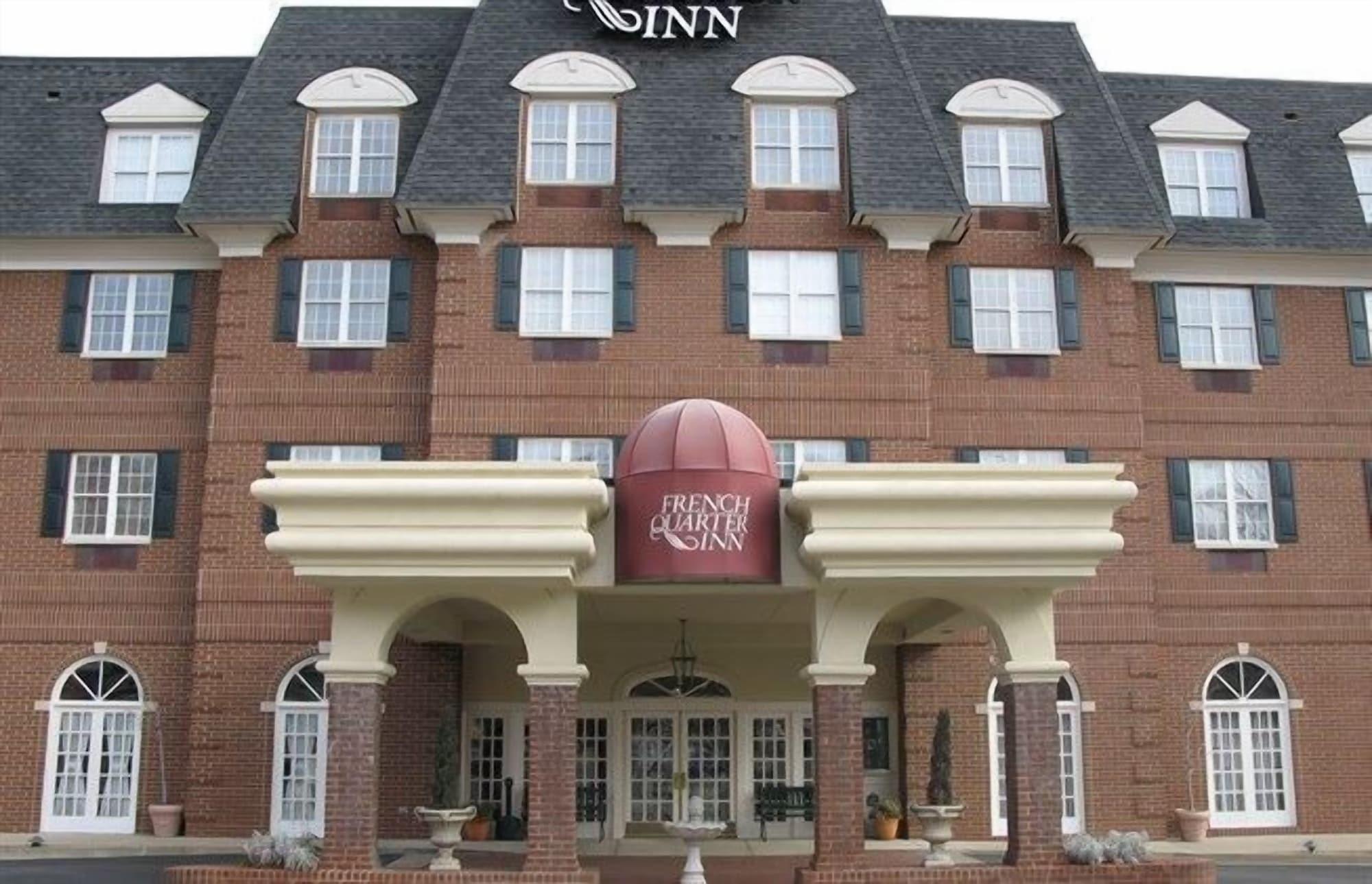 Vista Exterior French Quarter Inn