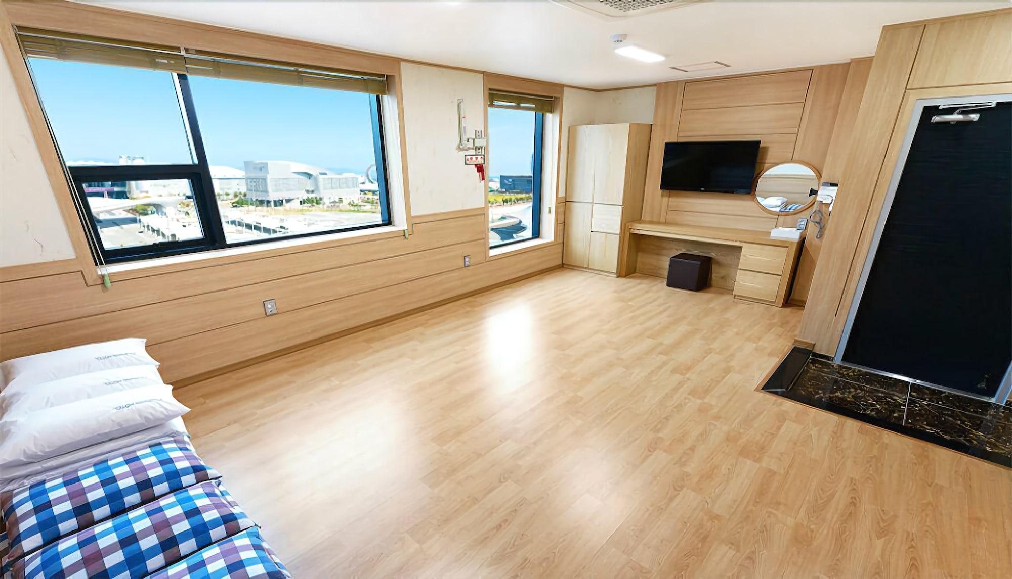 Vista Lobby Paulownia Hostel & Guest House