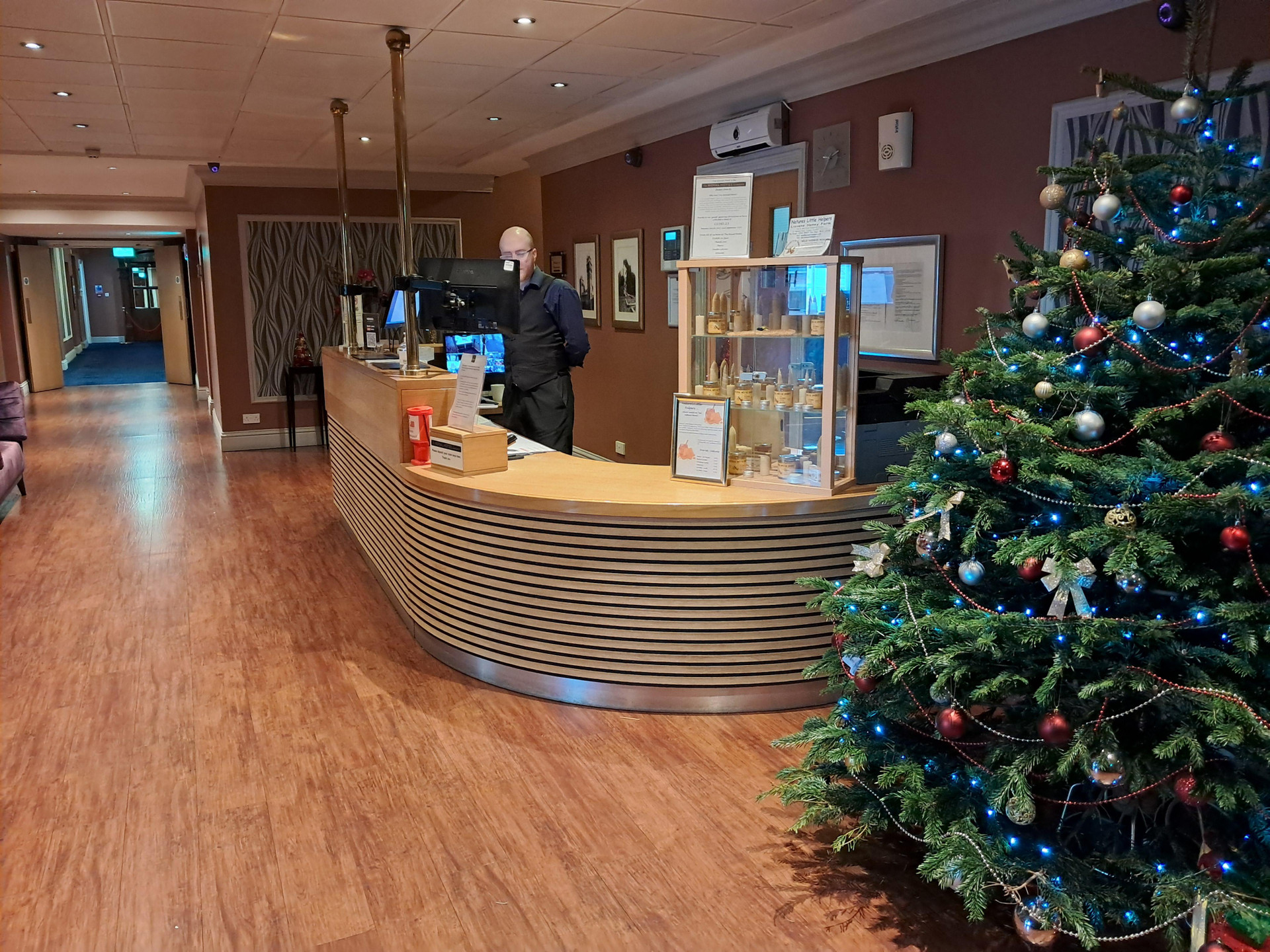 Vista Lobby The Royal Hotel Cardiff