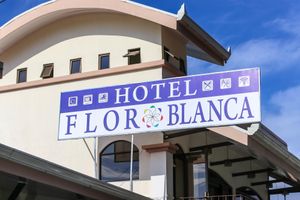 Alojamiento - Hotel Flor Blanca