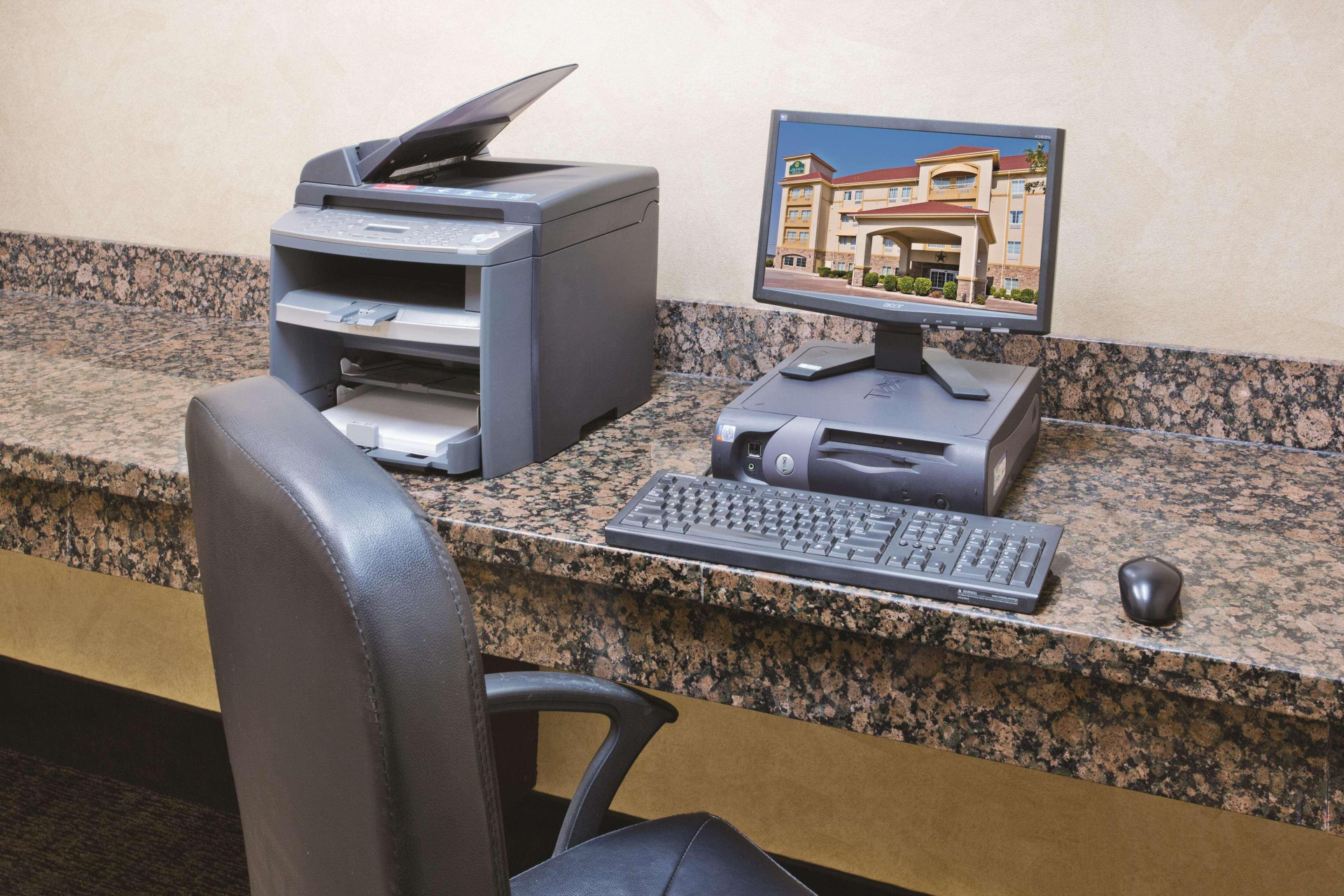 Centro de Negocios La Quinta Inn & Suites By Wyndham Schertz