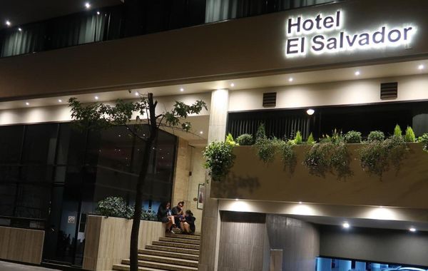 Hotel El Salvador - Hoteles cerca de Zócalo en Ciudad de México