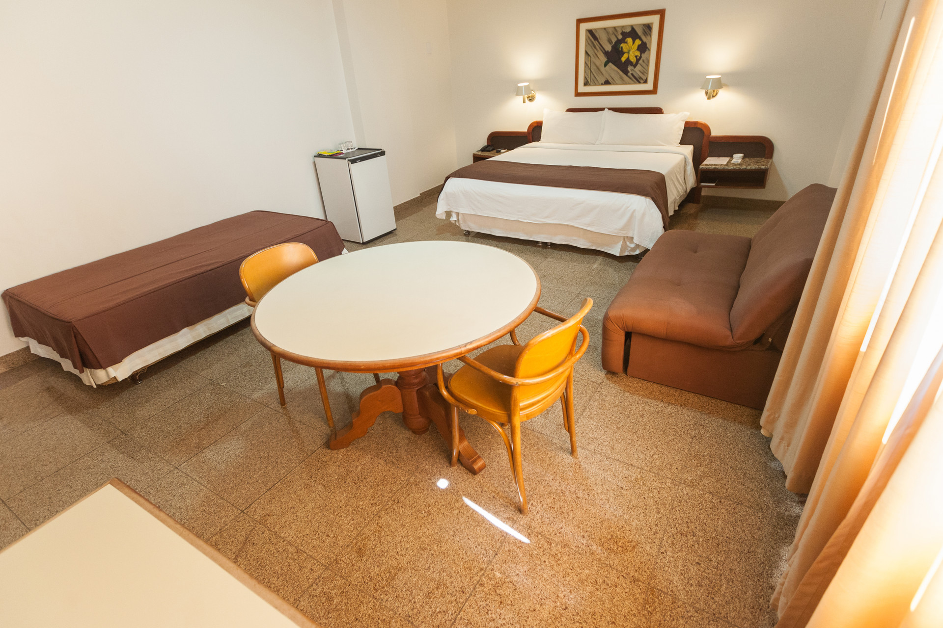 Equipamiento de Habitación Dimas Lessa Hotel