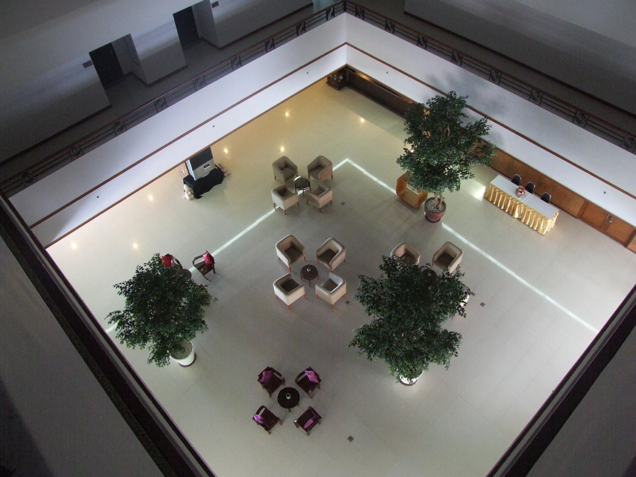 Vista Lobby Ampo Residence Hotel