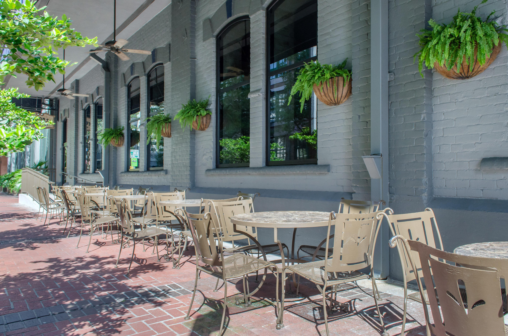 Restaurant The Riverfront Hotel New Orleans