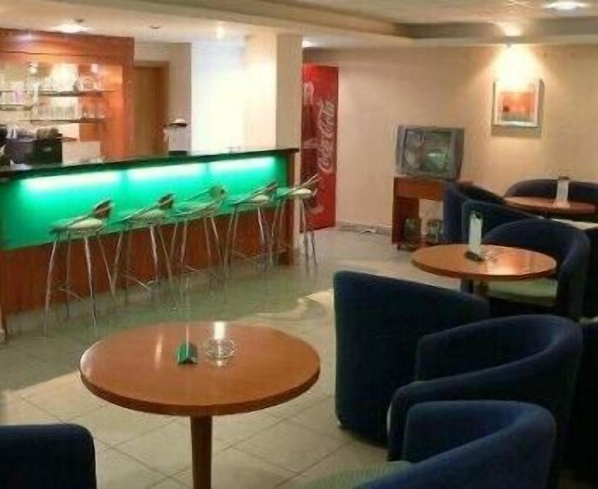 Bar/Salón Hotel Meritum