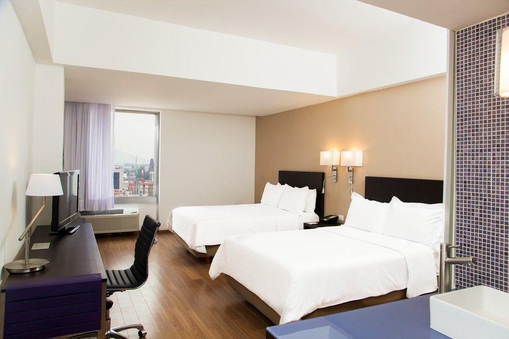 Habitación Fiesta Inn Tlalnepantla