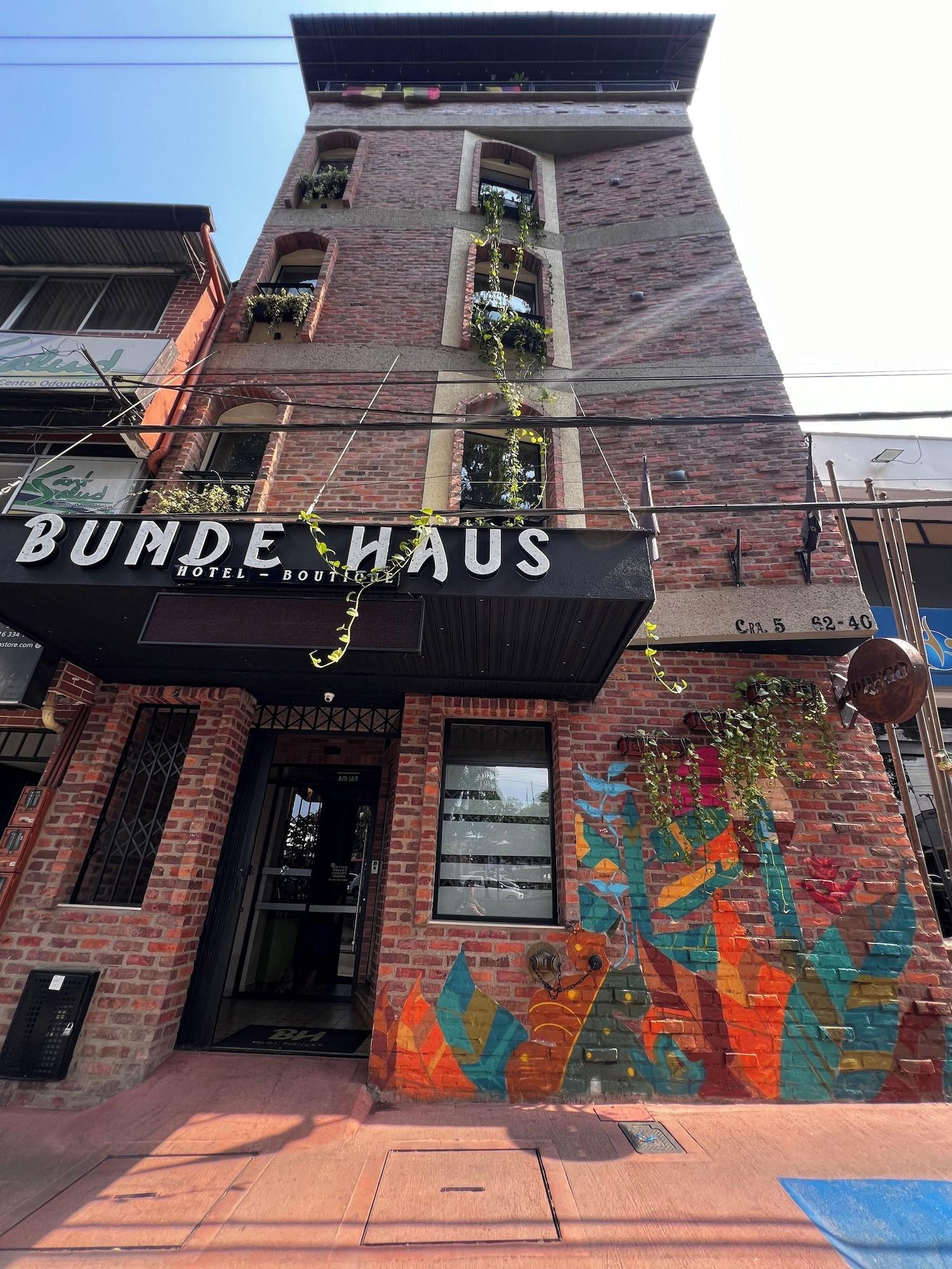 Varios Bunde haus hotel BOUTIQUE EXPRESS
