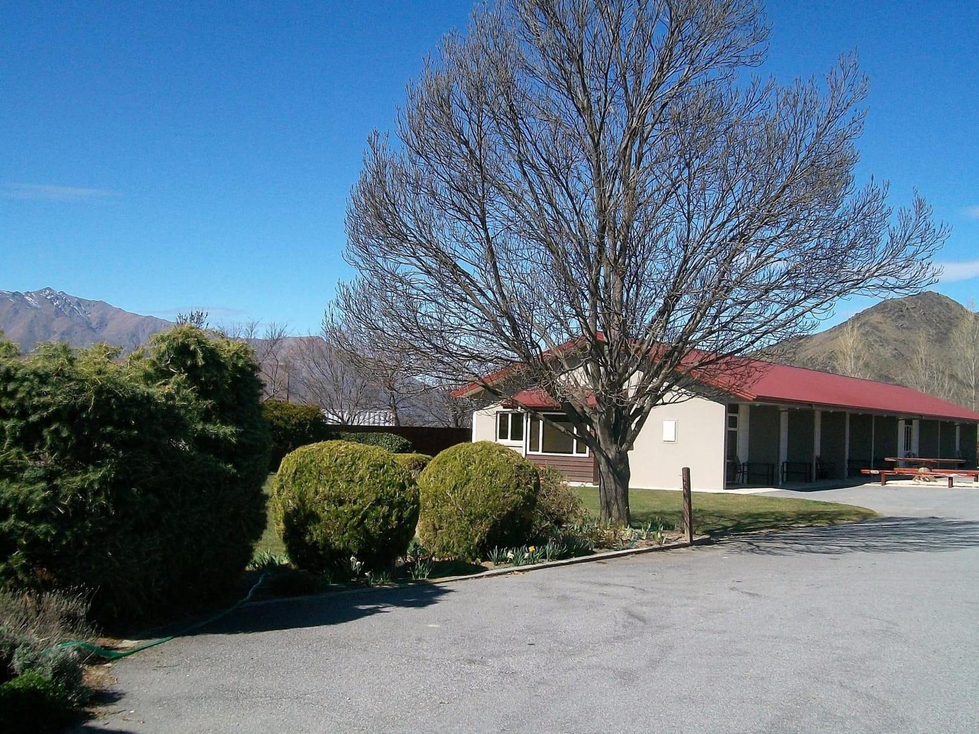 Vista Exterior Sierra Motel