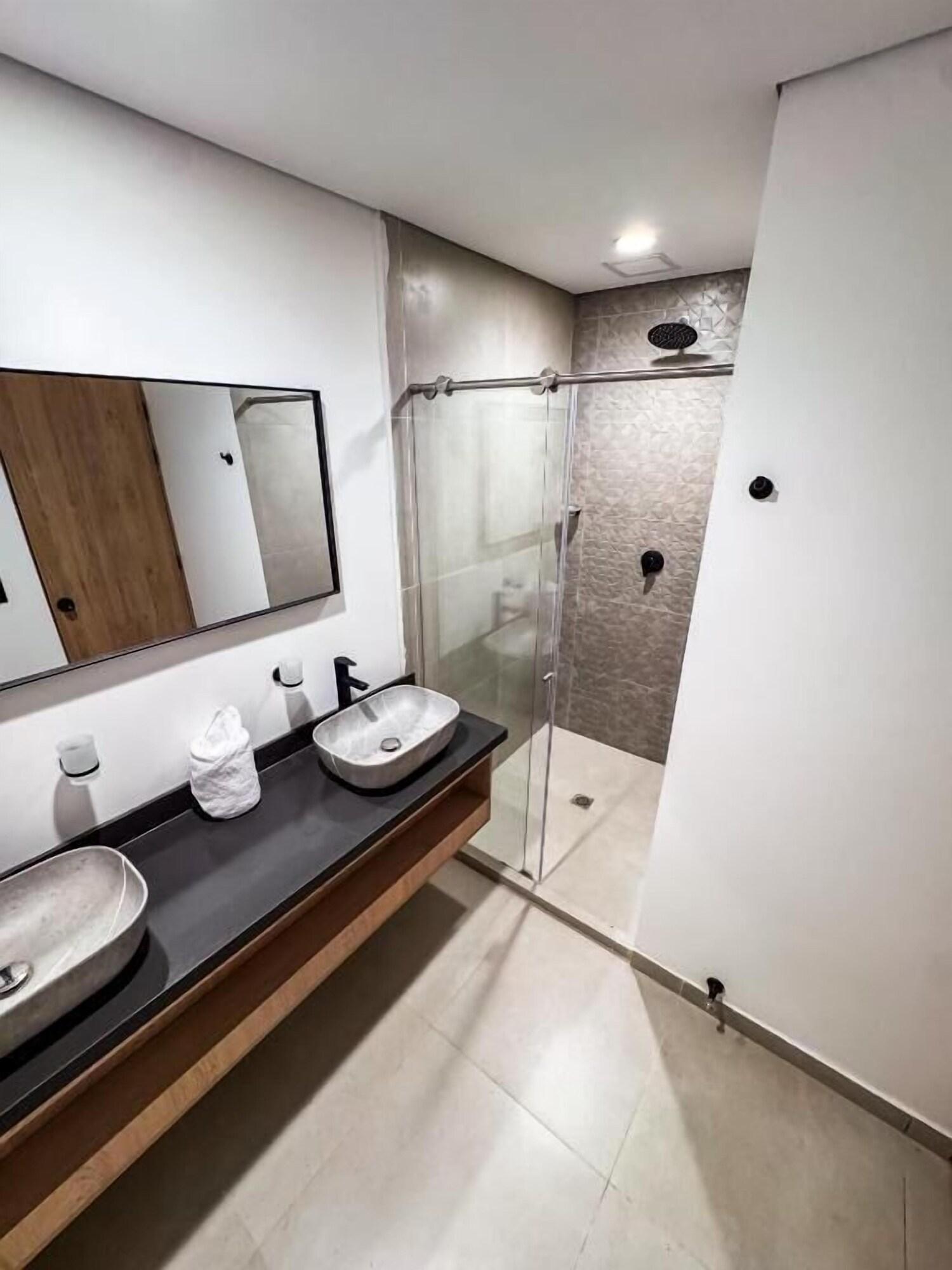 Equipamiento de Habitación Habitat Ochentayuno