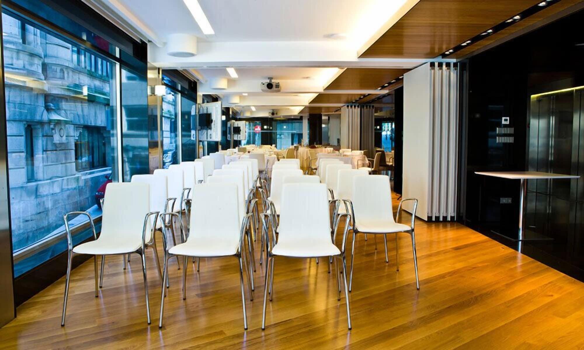 Sala de Reuniones Hotel Inffinit
