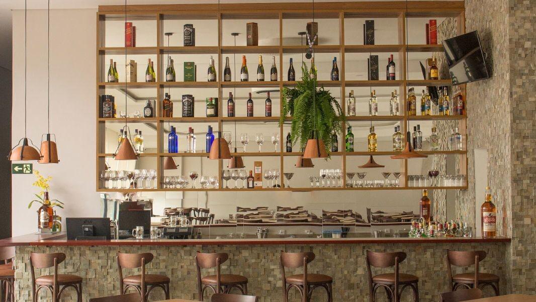 Bar/Salón Dela Inn Andradas