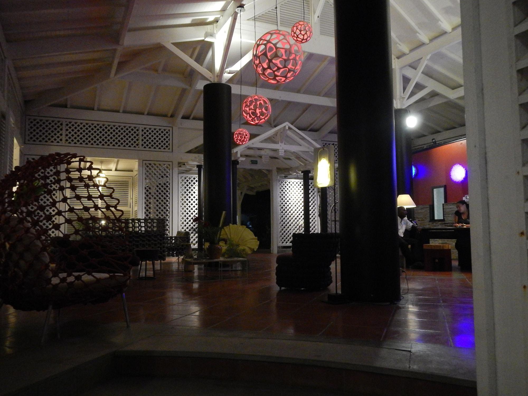 Vista Lobby La Cocoteraie