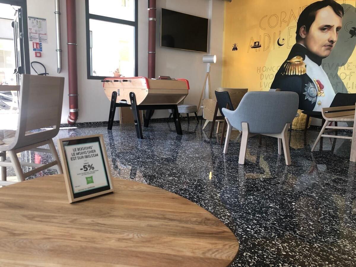 Vista Lobby ibis Styles Ajaccio Napoleon