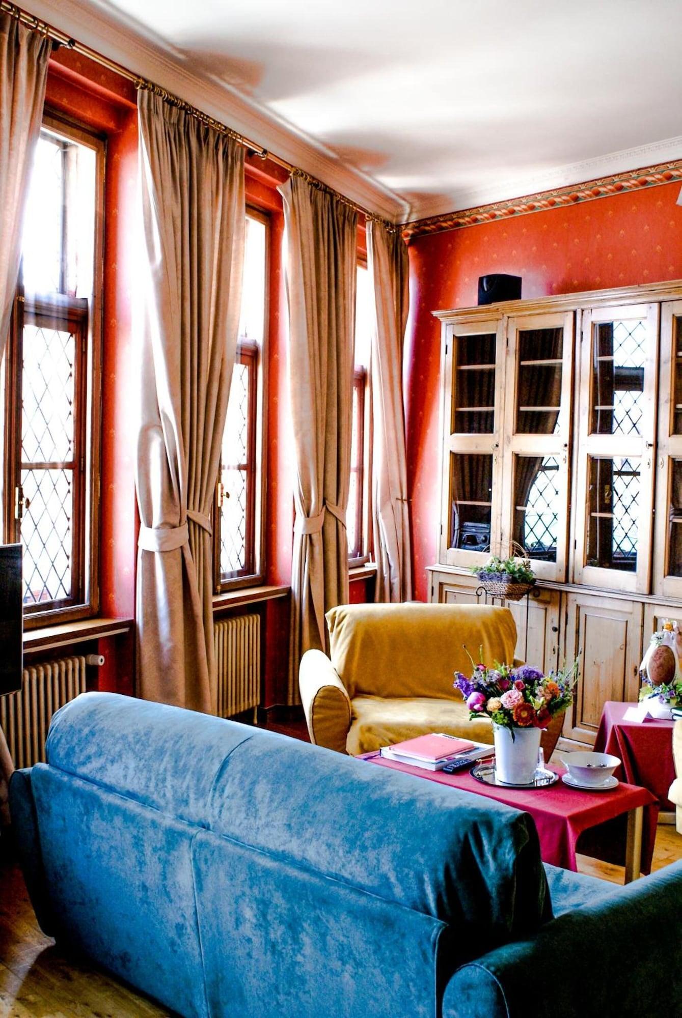 Equipamiento de Habitación Huyze Die Maene