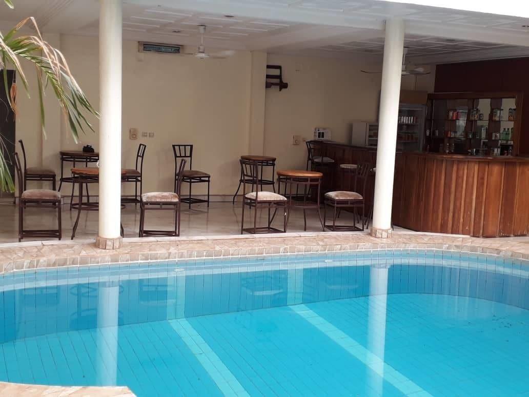 Bar/Salón Star Residence