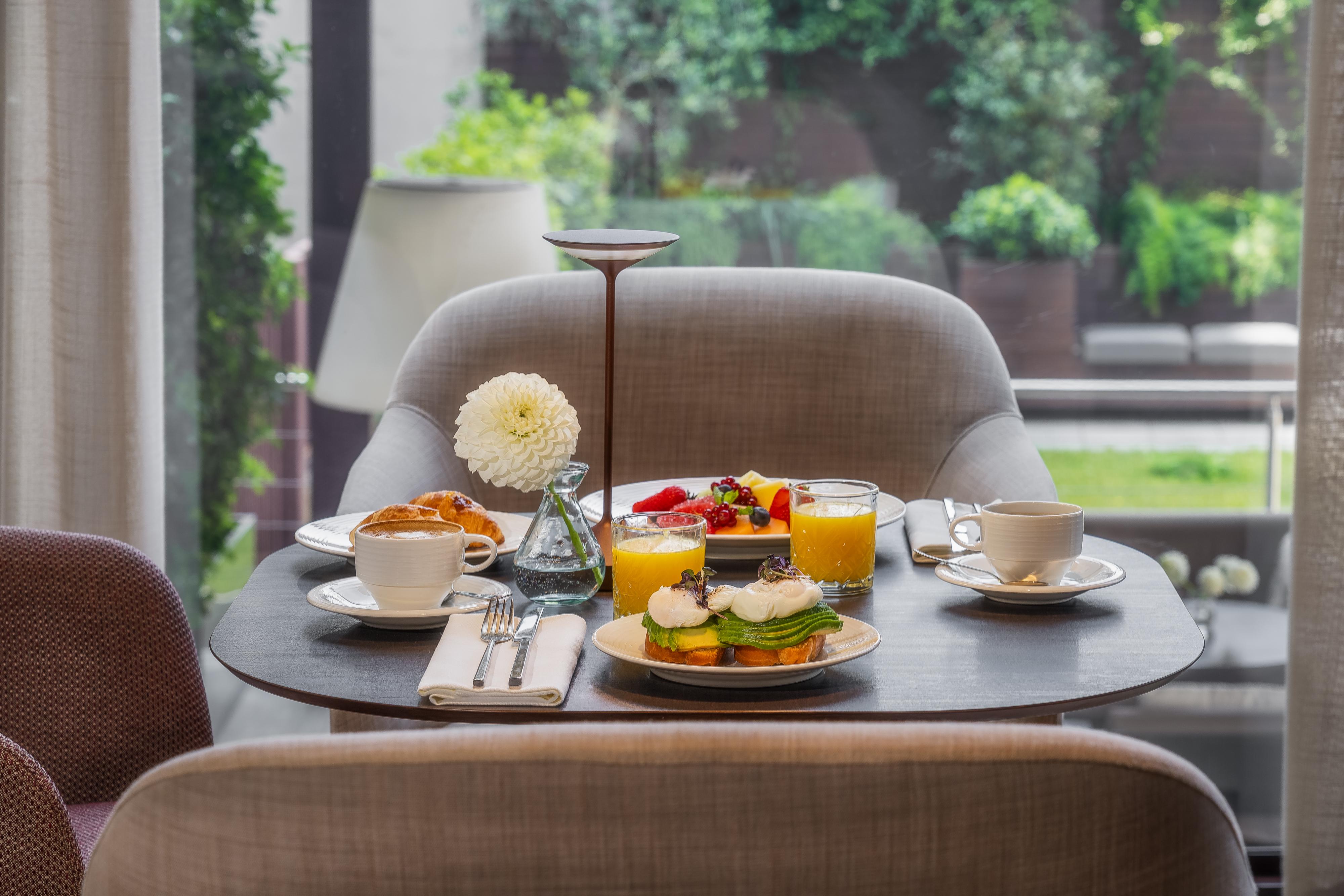 Vista Exterior Crowne Plaza Milan City by IHG
