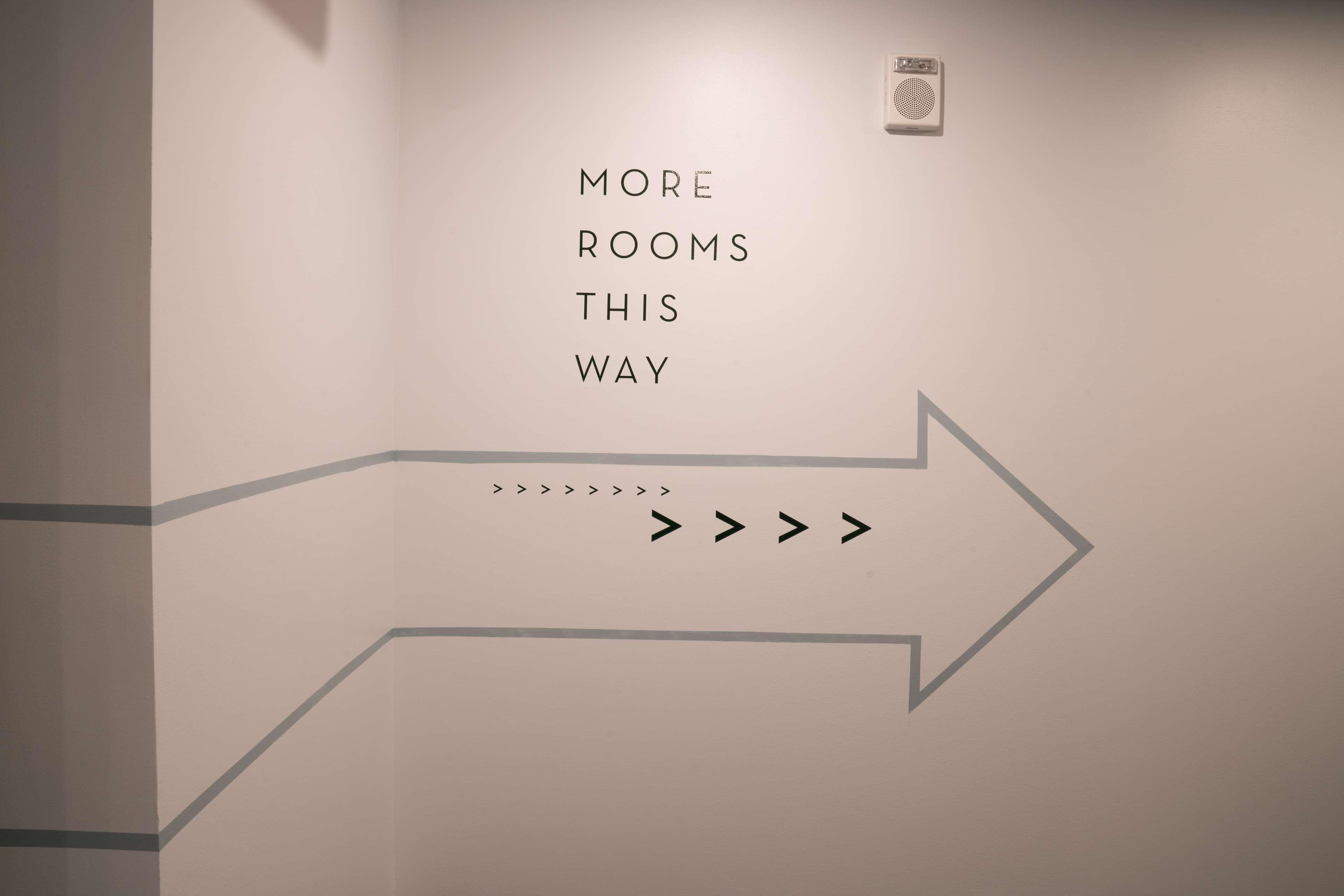 Vista Exterior Motto by Hilton Philadelphia Rittenhouse Square