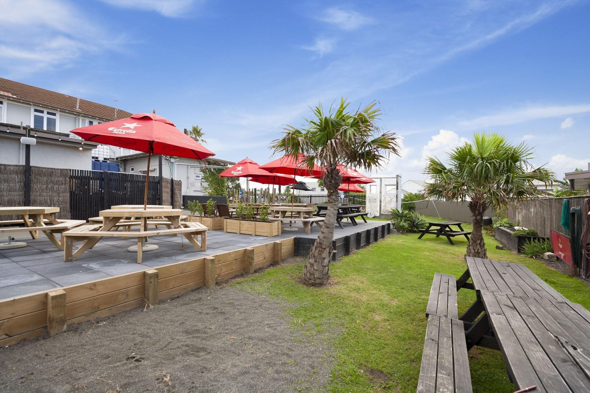 Restaurant Comfort Inn Westshore Beach