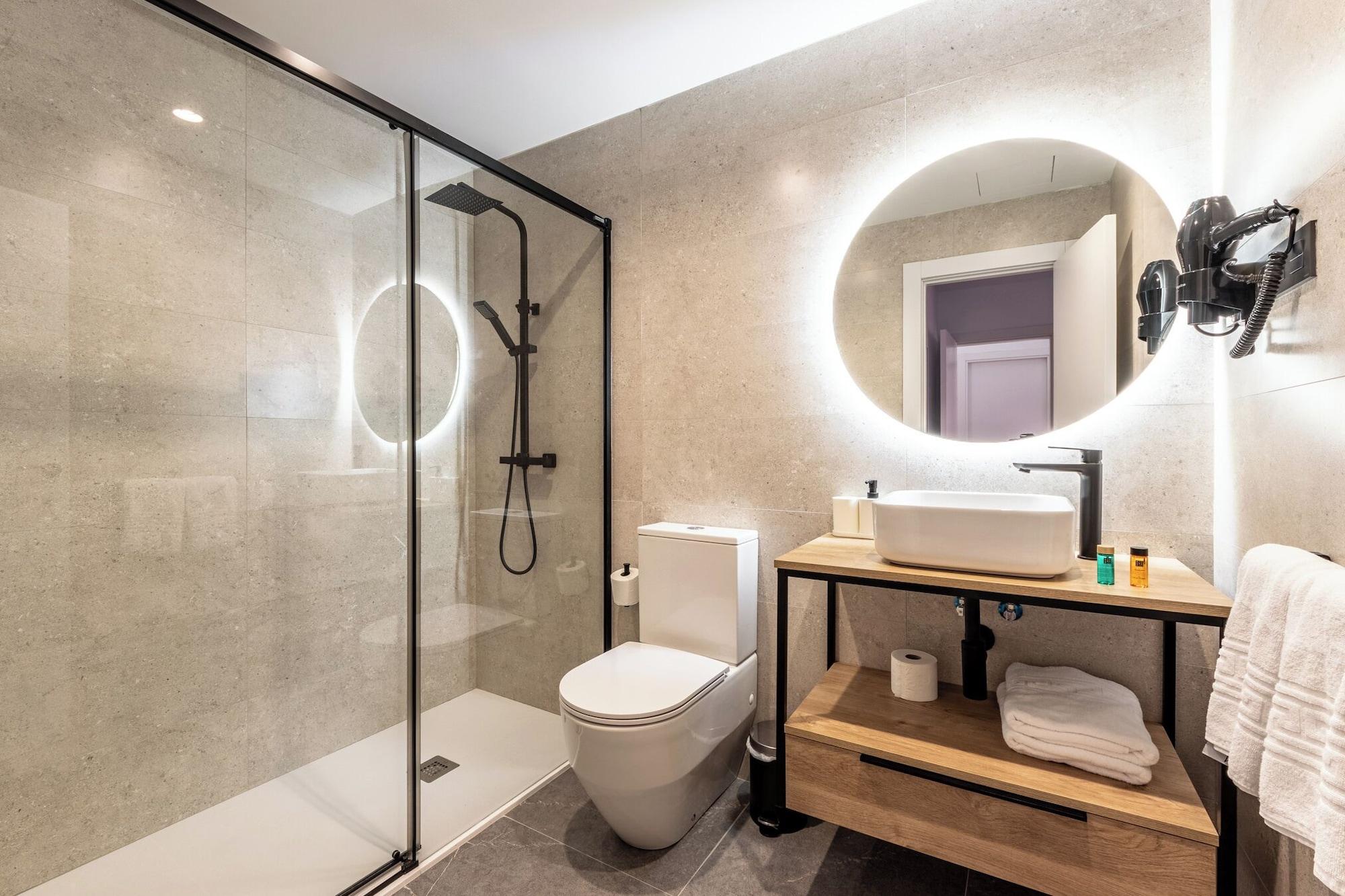 Equipamiento de Habitación Arenal Suites Bilbao