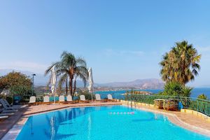 Alojamiento - Emerald