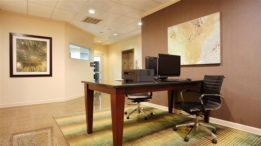 Centro de Negocios Best Western Plus Cary Inn - NC State