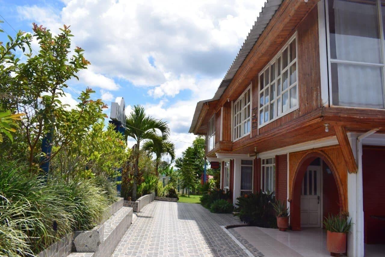 Varios Hotel Quinto