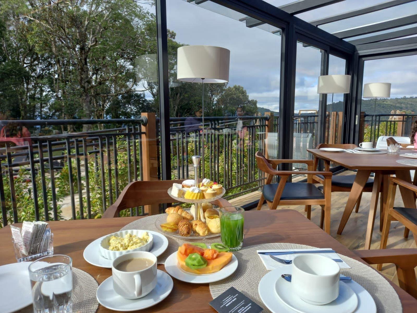 Vista Exterior MRG Chateau du Golden 2 km Igreja São Pedro