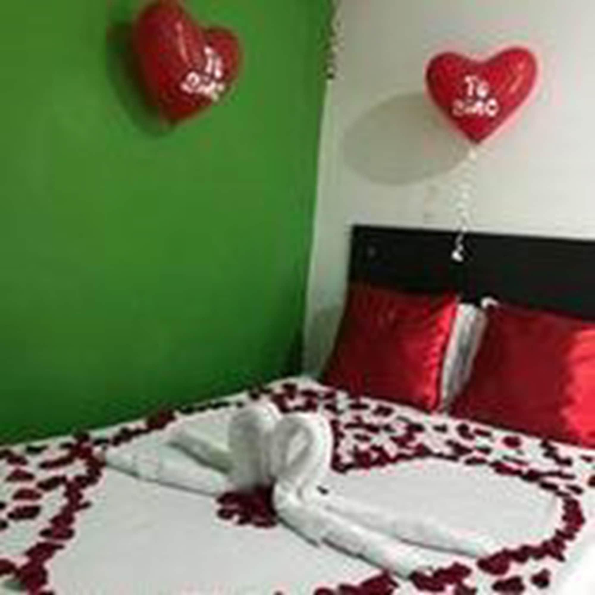 Varios Hotel Queen Sofia