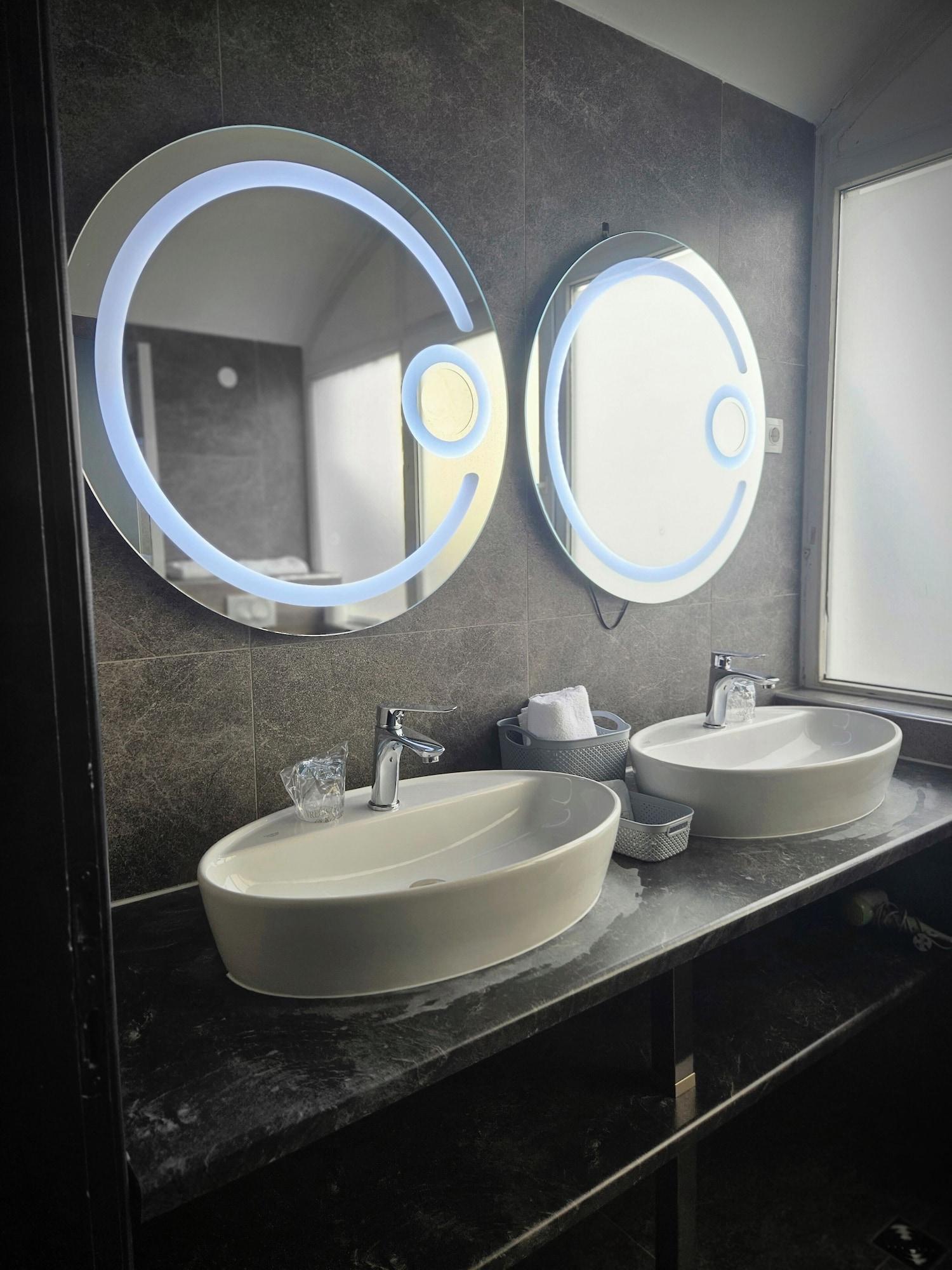 Equipamiento de Habitación HOTEL MILLENNIUM