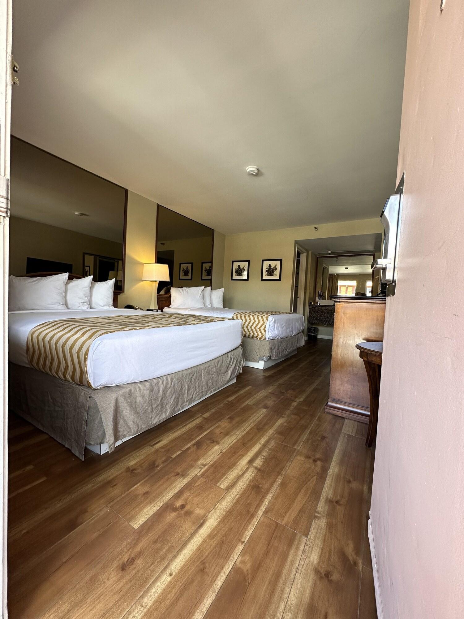 Varios Travelodge by Wyndham Reno Downtown