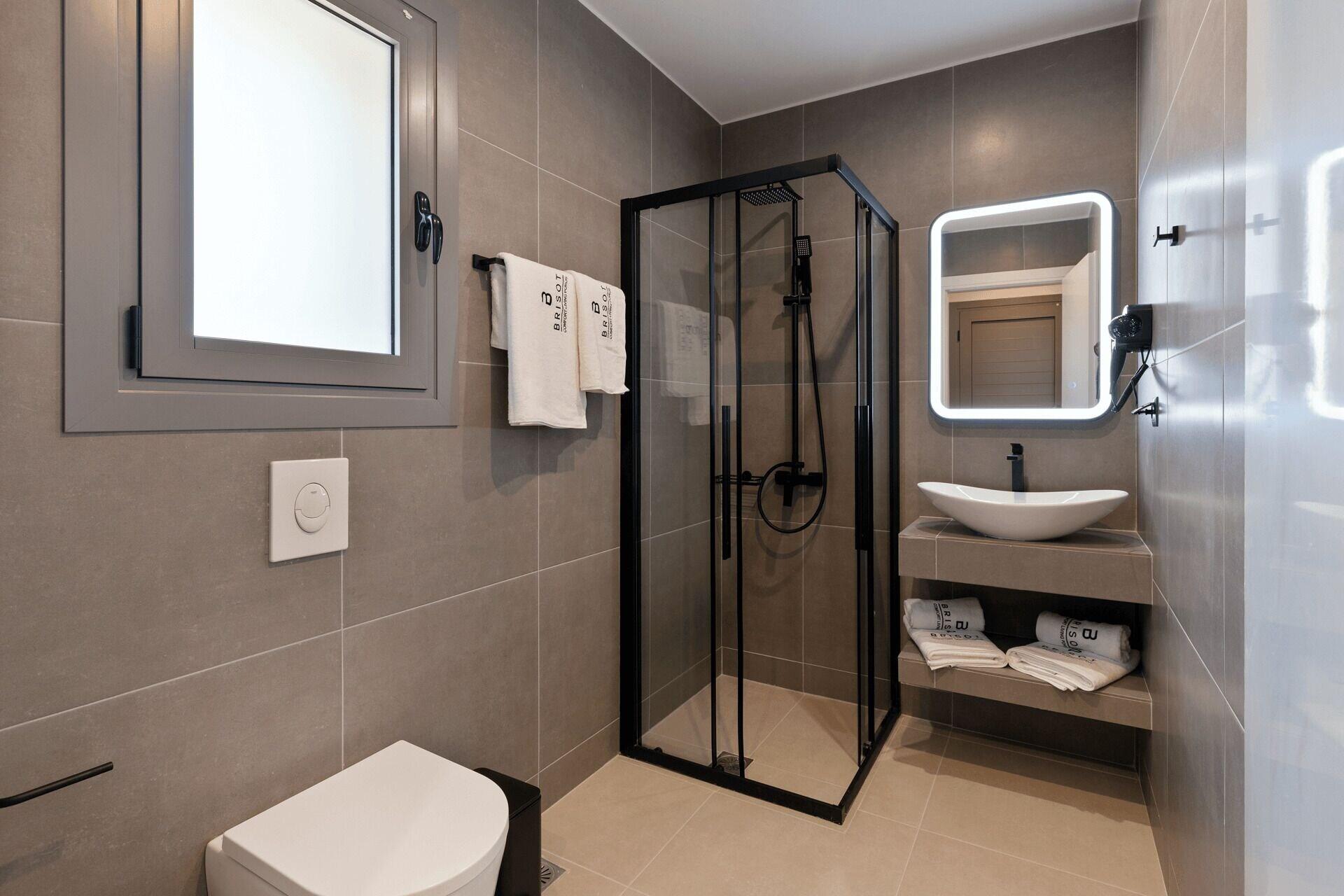 Equipamiento de Habitación BRISOT Hotel Galatas Poros